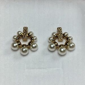 —  Unique Gold  Circular Post Back Pearl Drop  Earrings